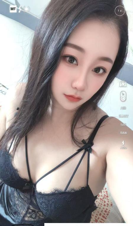 津南大胸肥臀美少妇