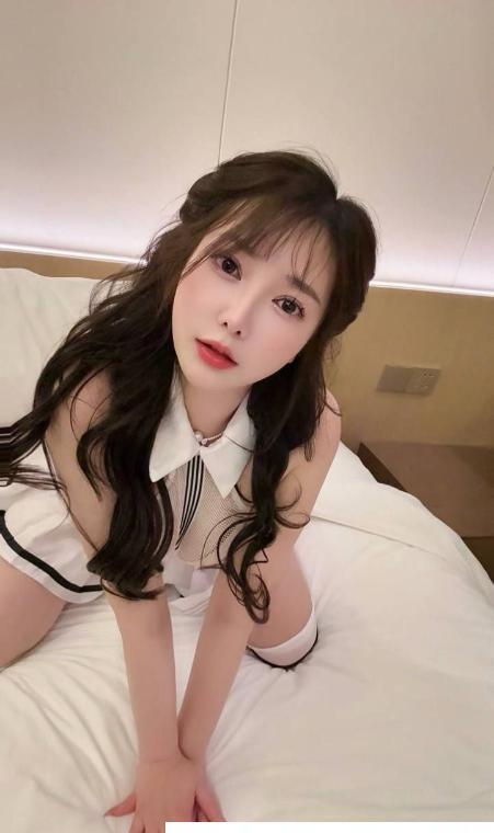 虹口性感大胸奶糖妹妹