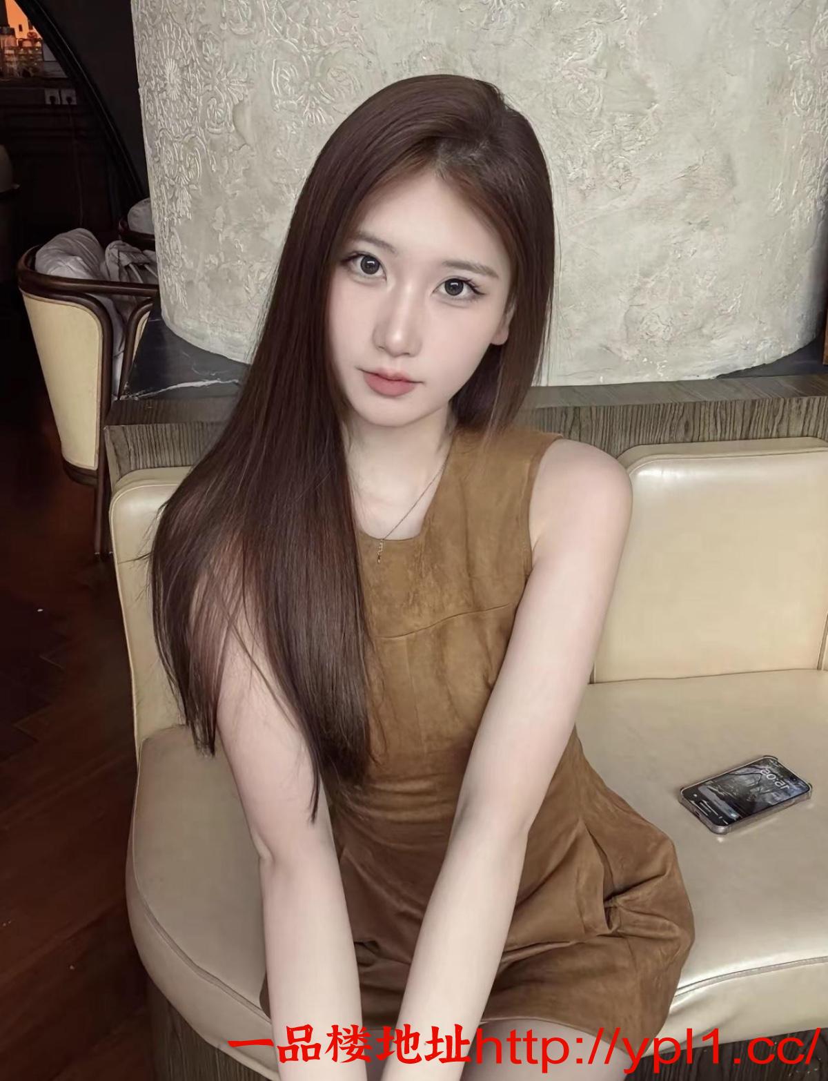 兼职瑜伽老师身材S蜜桃臀