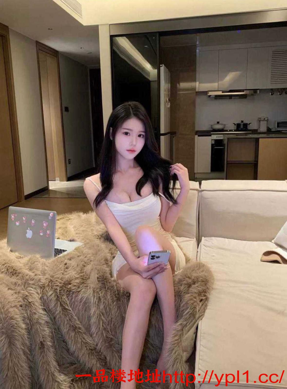 弋江区腰臀比完美的腰精，性感娇嫩妹妹