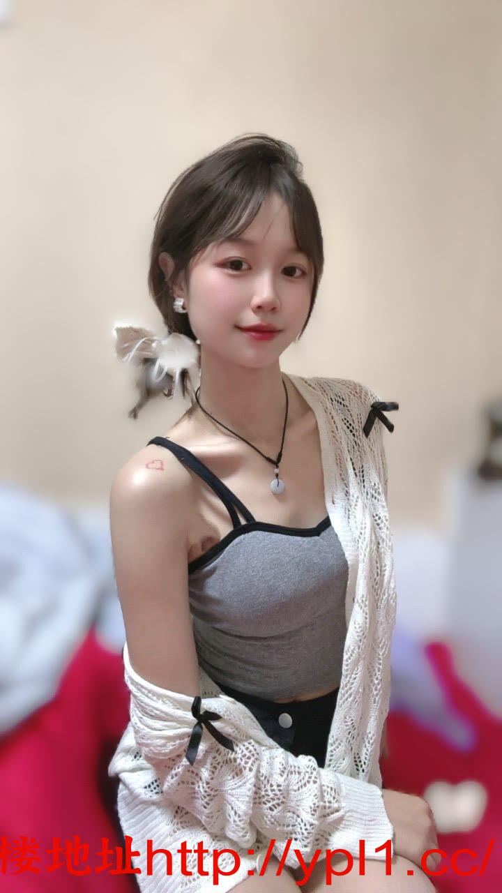 甜美女神，下面滑滑的