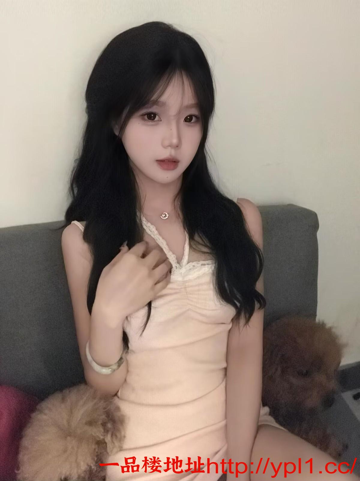 兼职大学生粉嫩多汁(可外出)