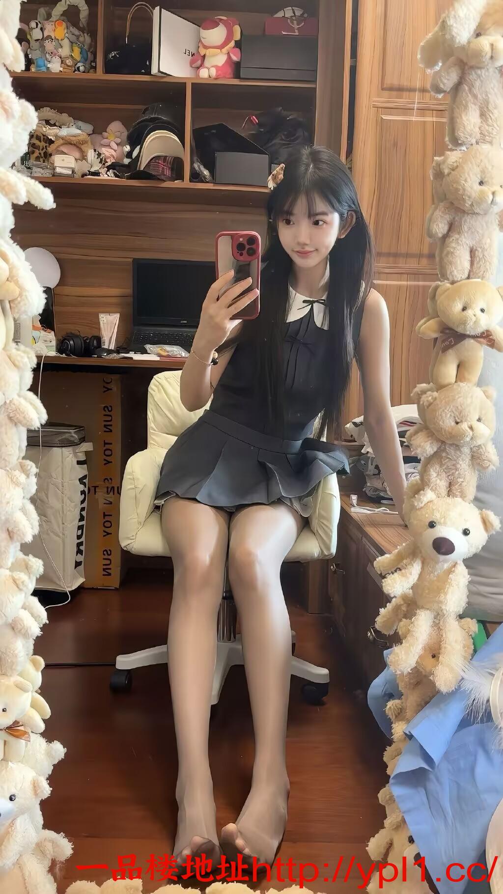 可爱又性感小妹