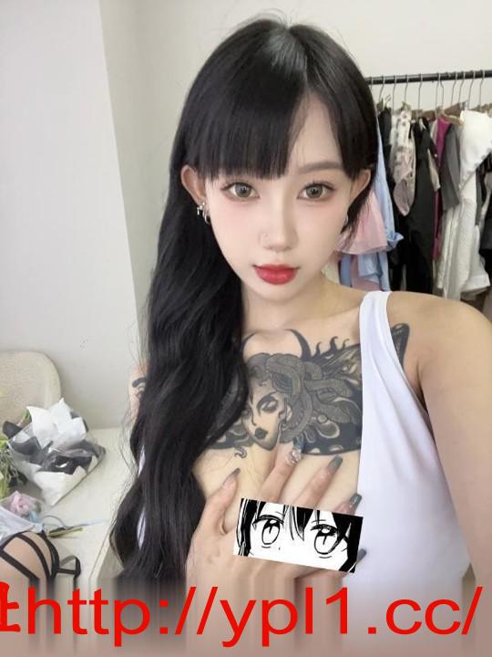 巨乳肥臀熟女姐姐