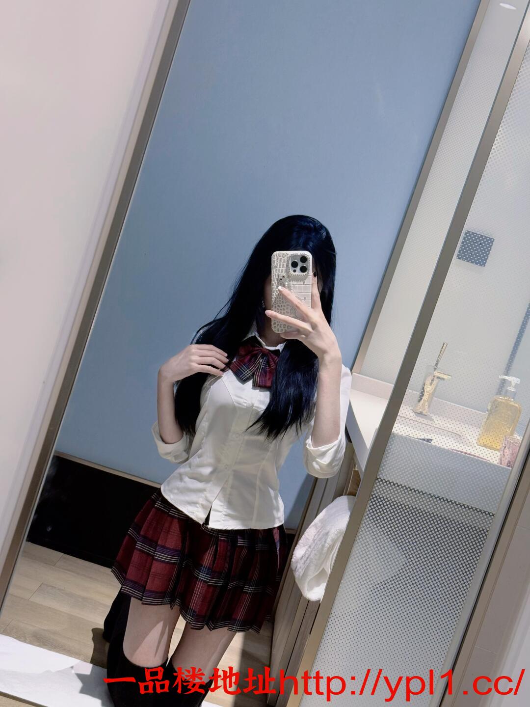 性感一线天极品身材鲍鱼小妹妹可外出