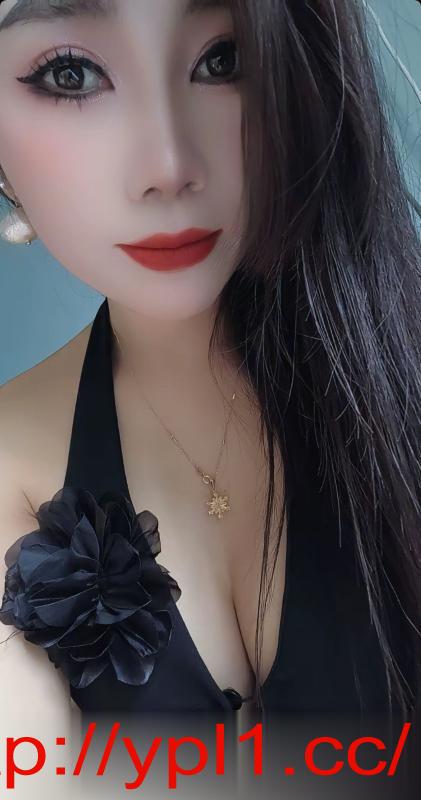 销魂淫荡翘臀小妹