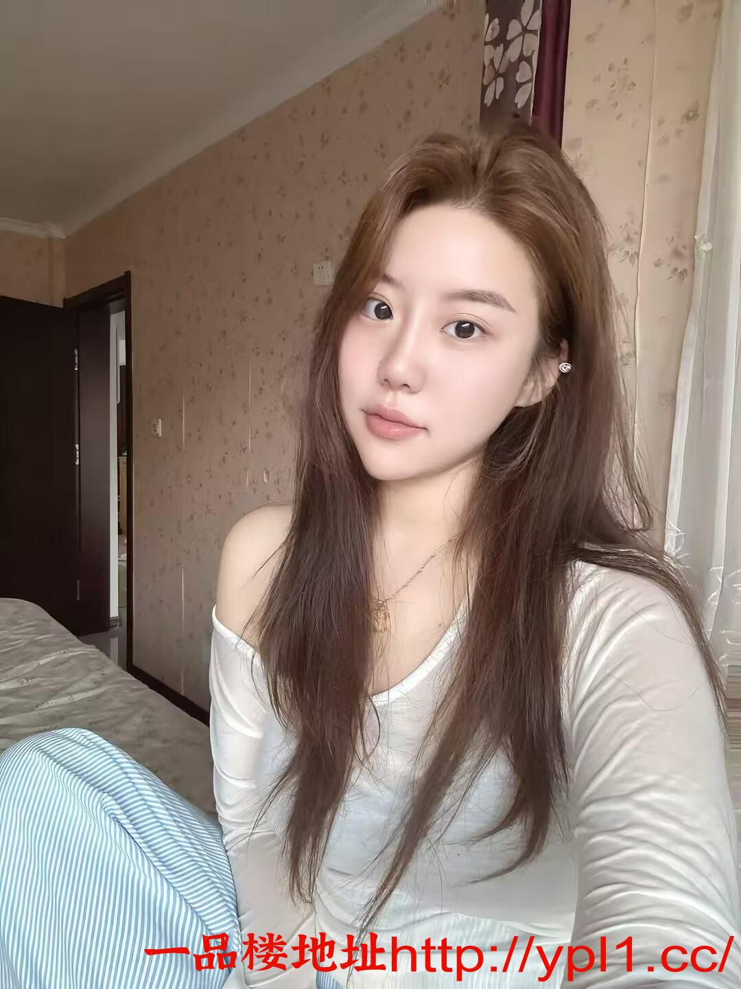 胸大服务好嫩穴紧凑多汁