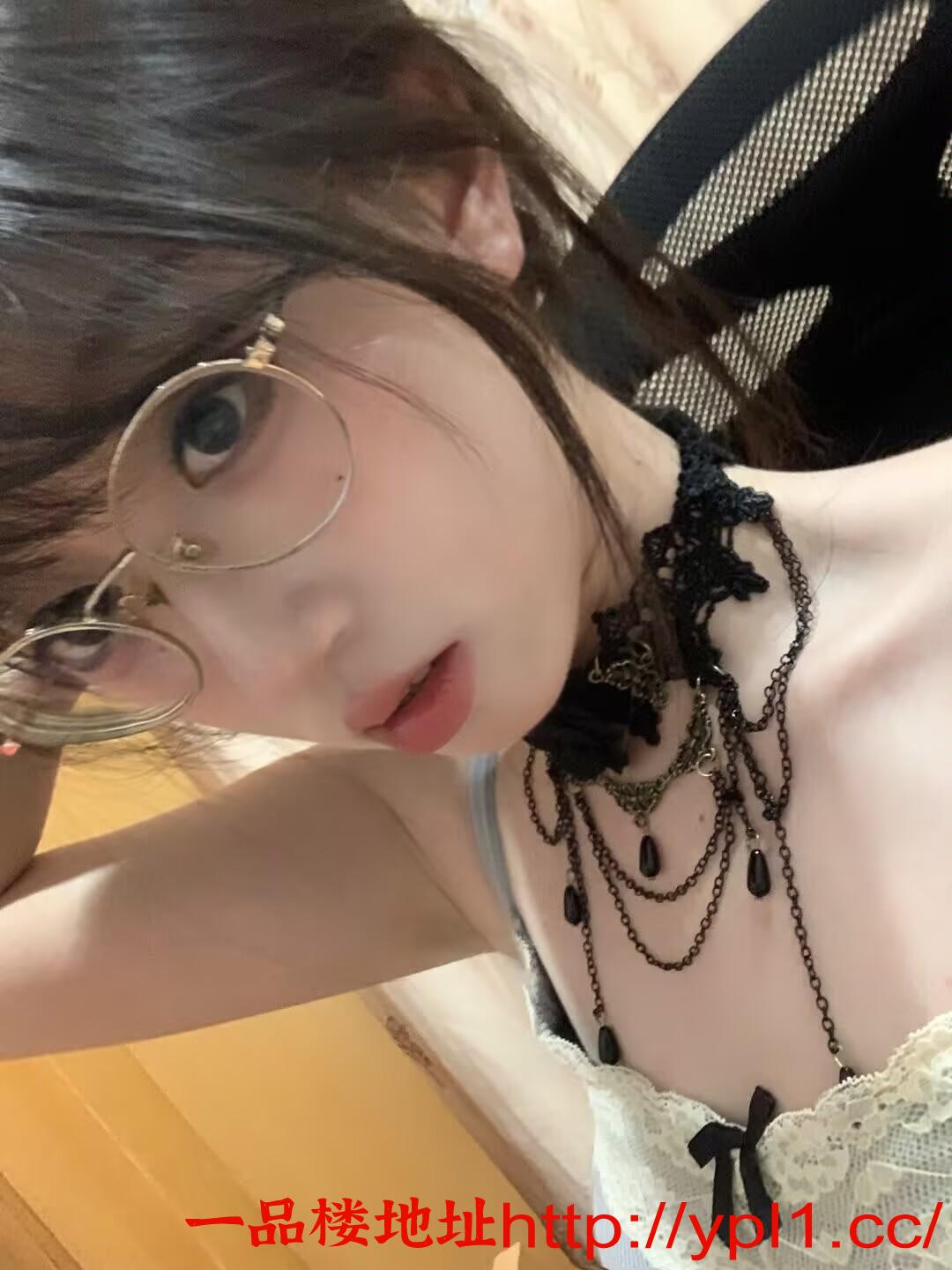 骚母狗可无套可拍小视频