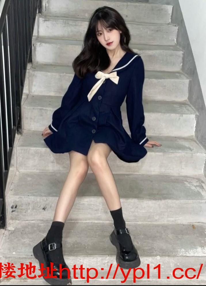 外围兼职学生妹！粉逼多水！