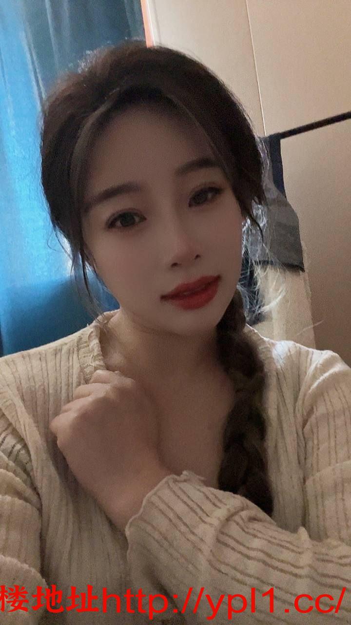 成熟诱人美女御姐