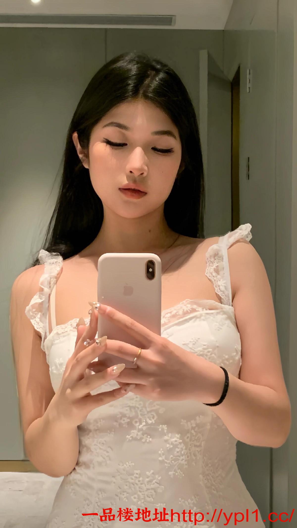 身材一流的粉嫩美女(可外出)