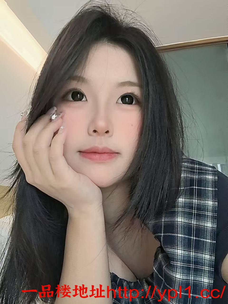 未央白嫩鲍鱼拉丝妹妹