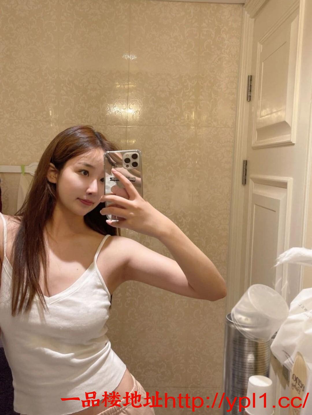 清纯艺术学院小妹兼职