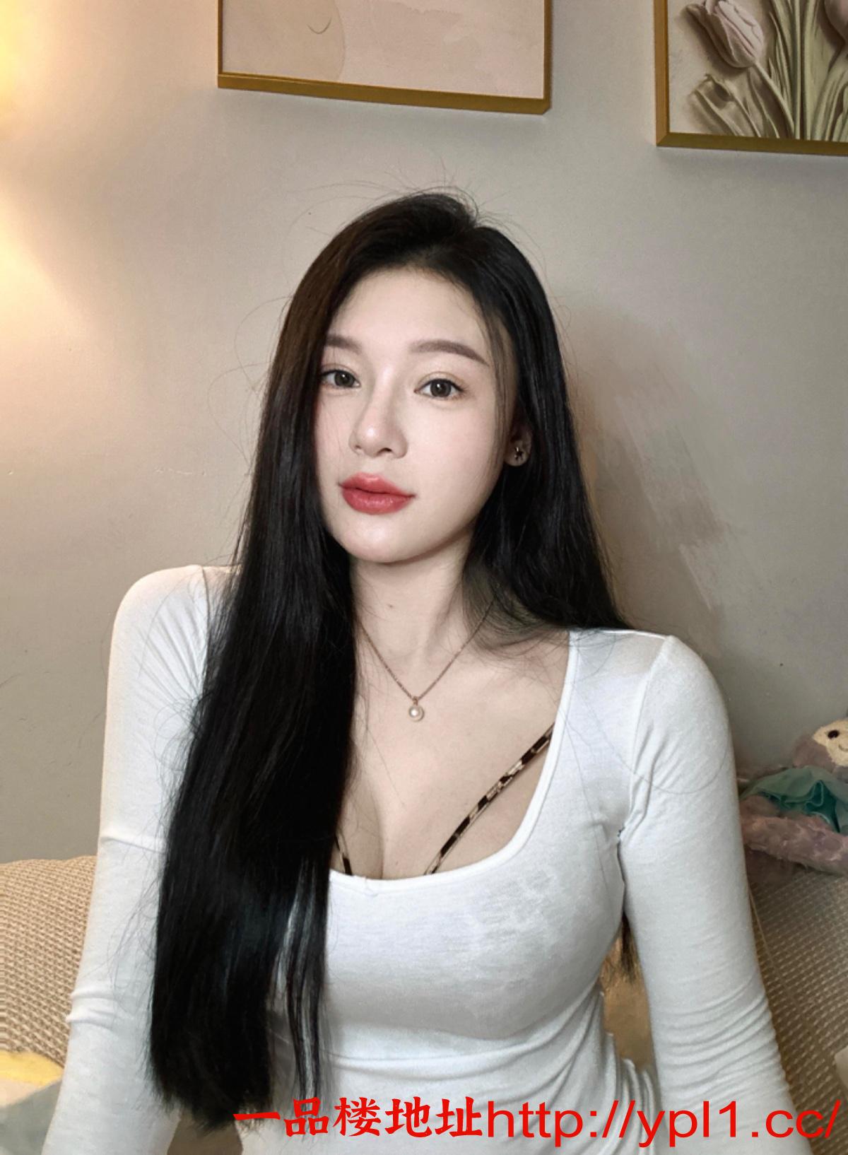 反差情趣骚妹配合一切可吞精