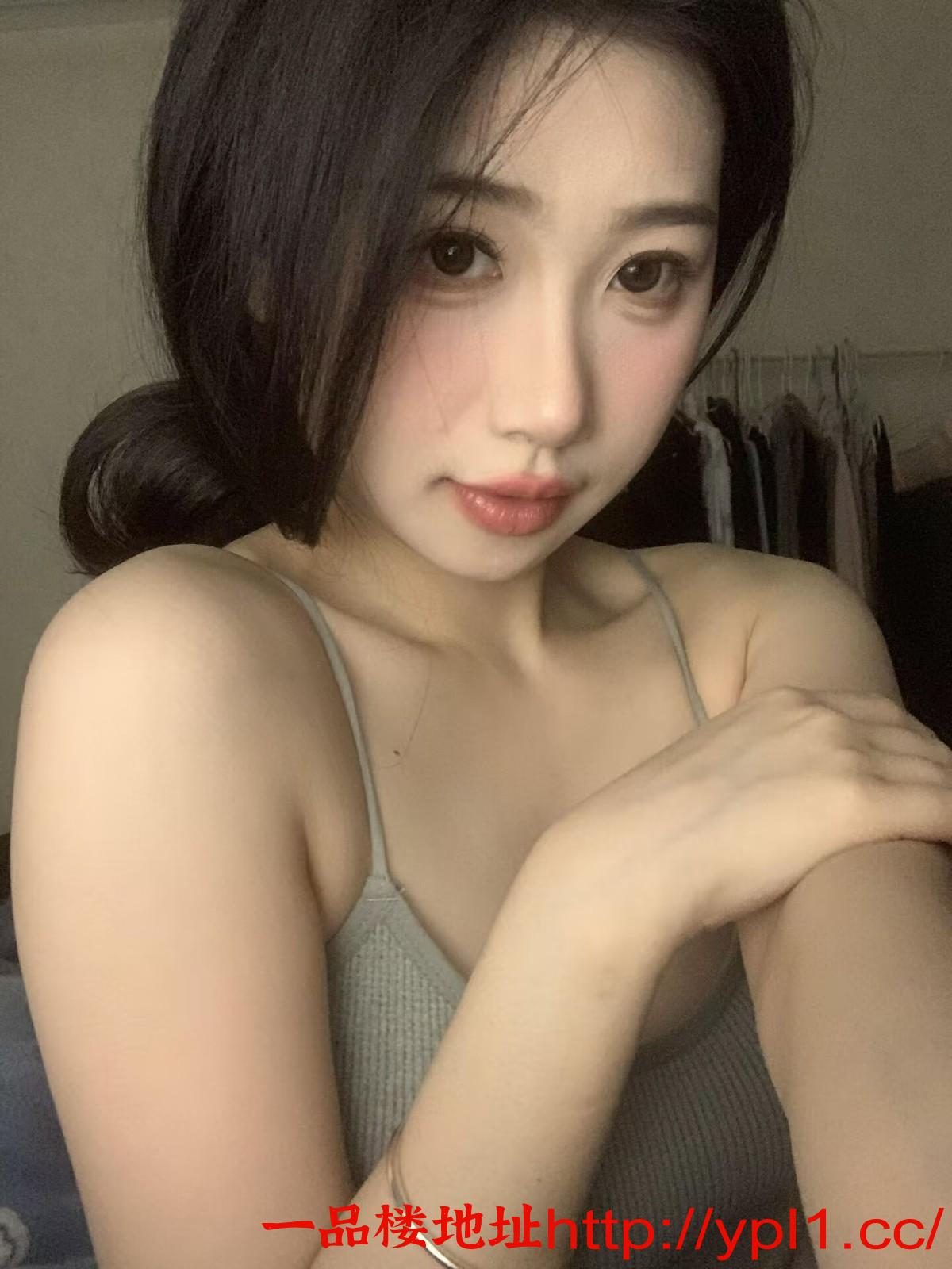 丰满型小骚货可舌吻可舔(可外出)