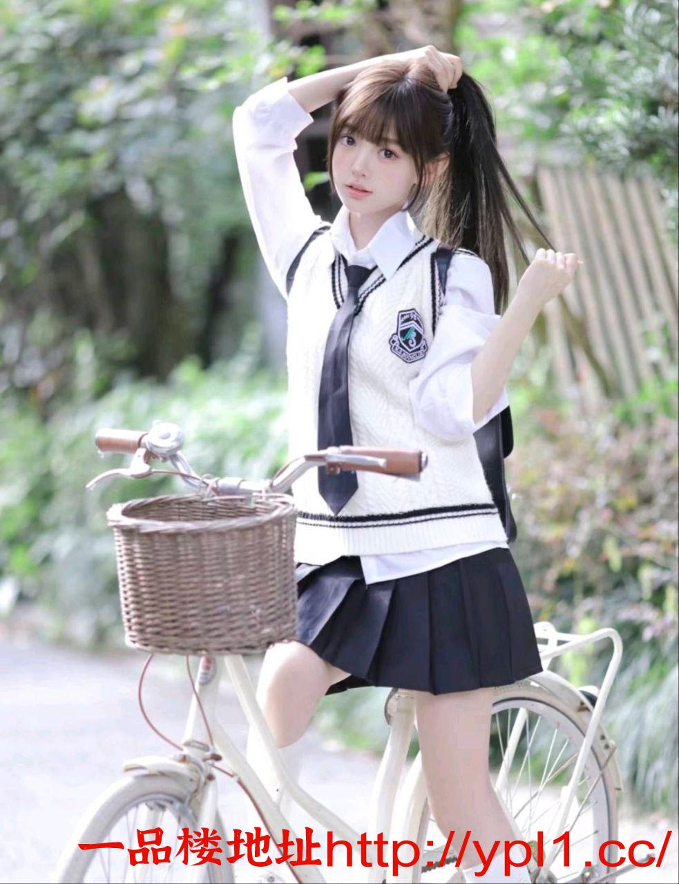 逼小粉乳清纯学生妹兼职