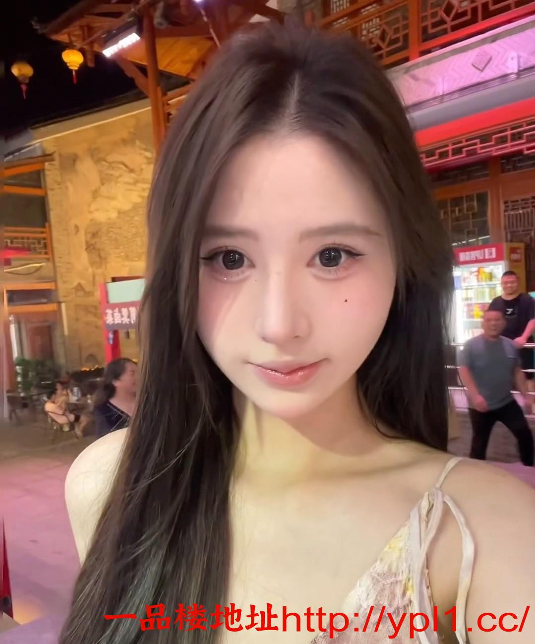 骚货妹妹口活超棒小穴很紧淫水多多