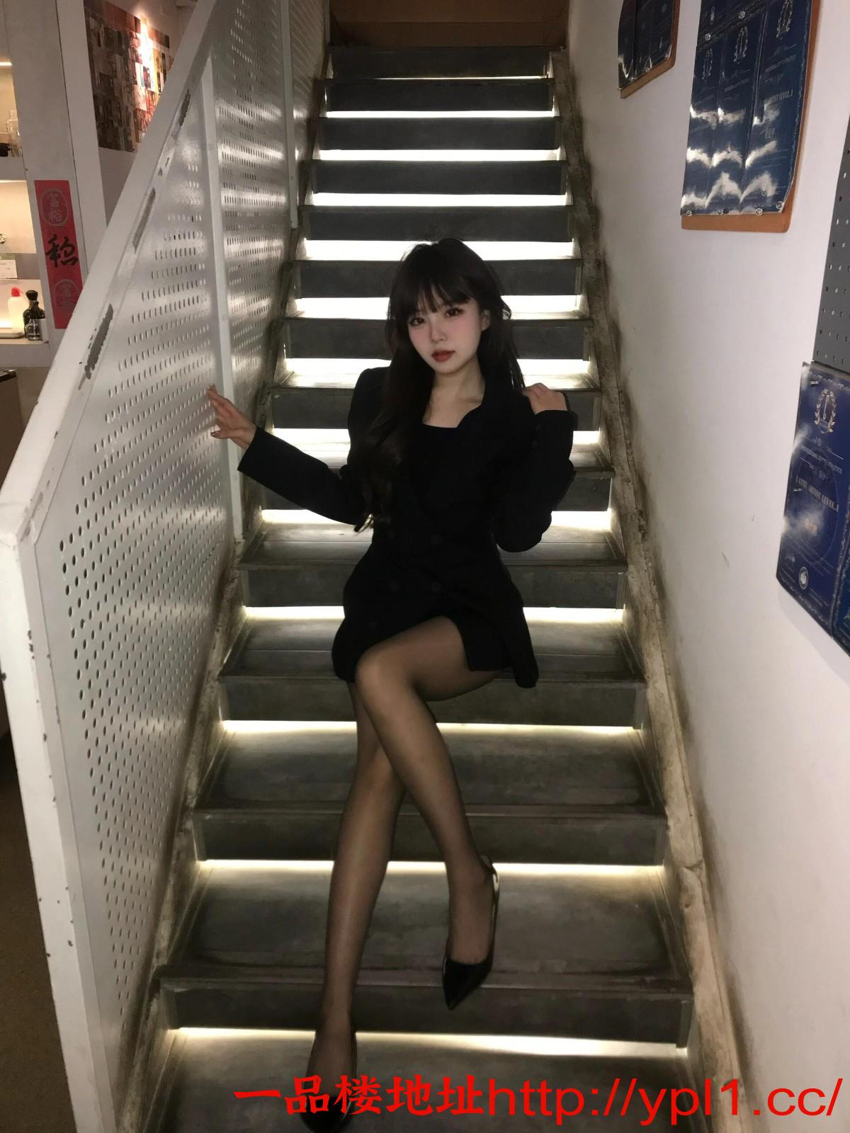 职御姐性感长腿柔情似水