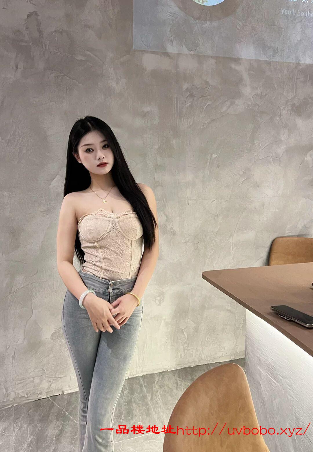 高颜值邻家小妹让我欲罢不能