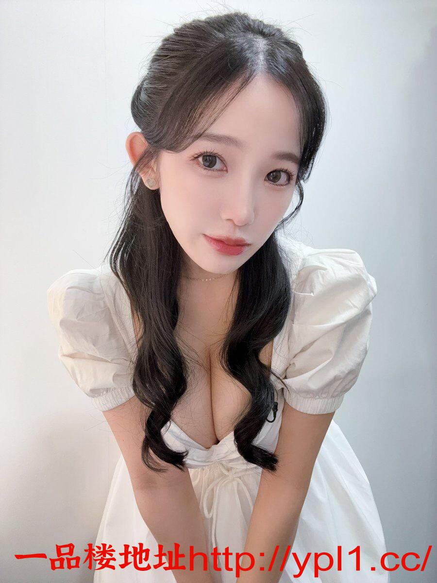 区小迷妹天然巨乳