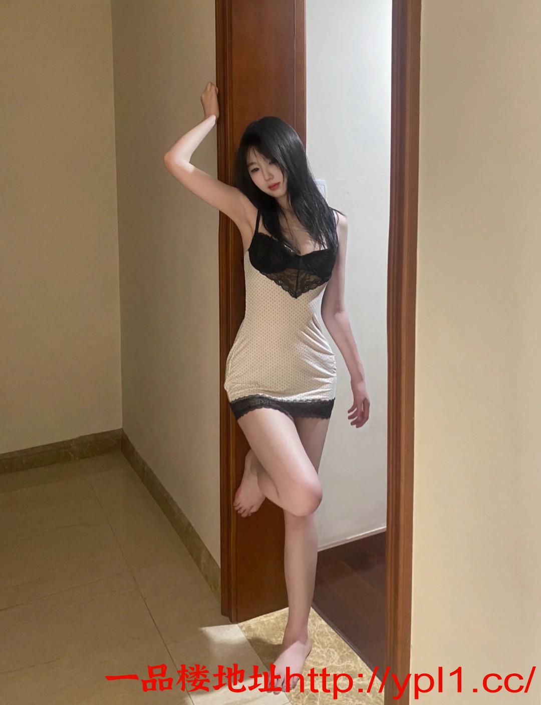 禅城兼职水多翘臀嫩妹玩得开