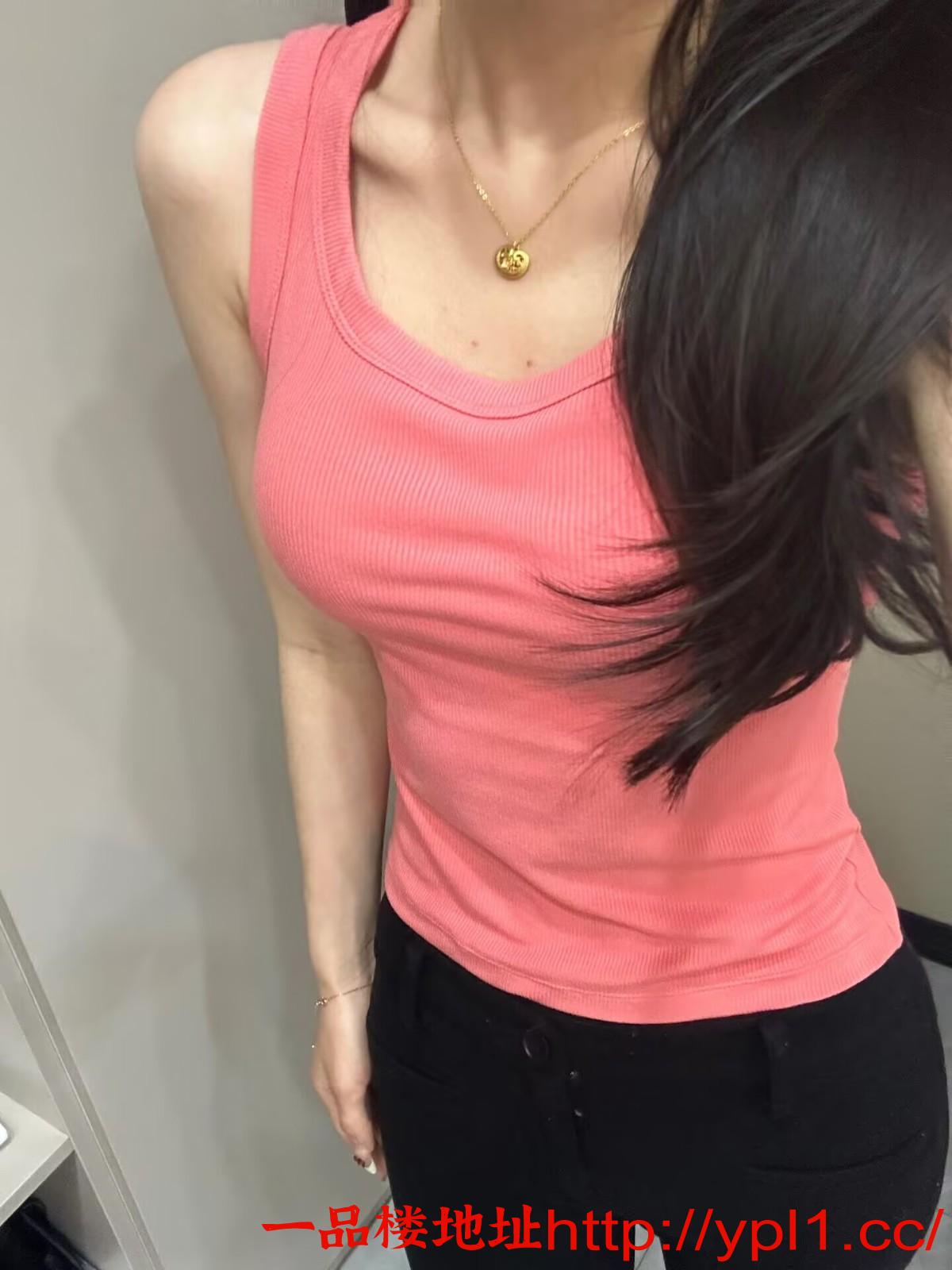 奶子手感好多汁水的小美女(可外出)