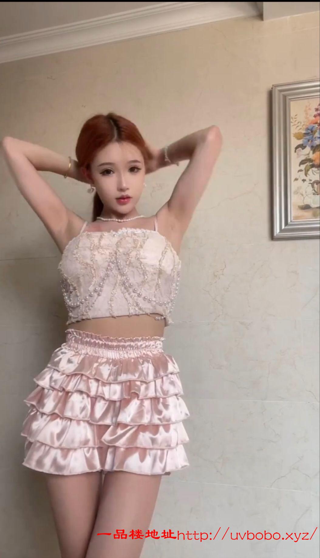 胸大腿长S型身材蜜桃臀