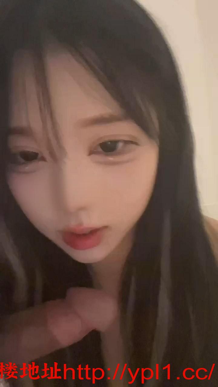 分享19岁自带租房自由活动兼职妹妹