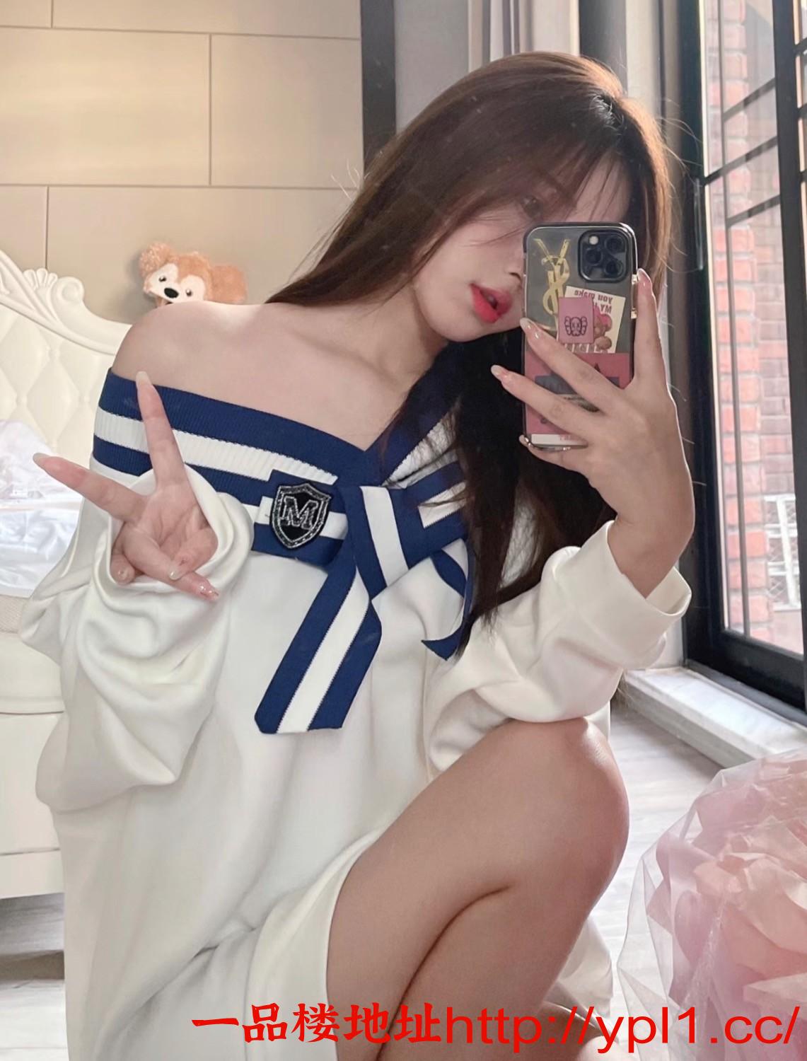 高颜值嫩妹的粉穴一插蜜汁泛滥