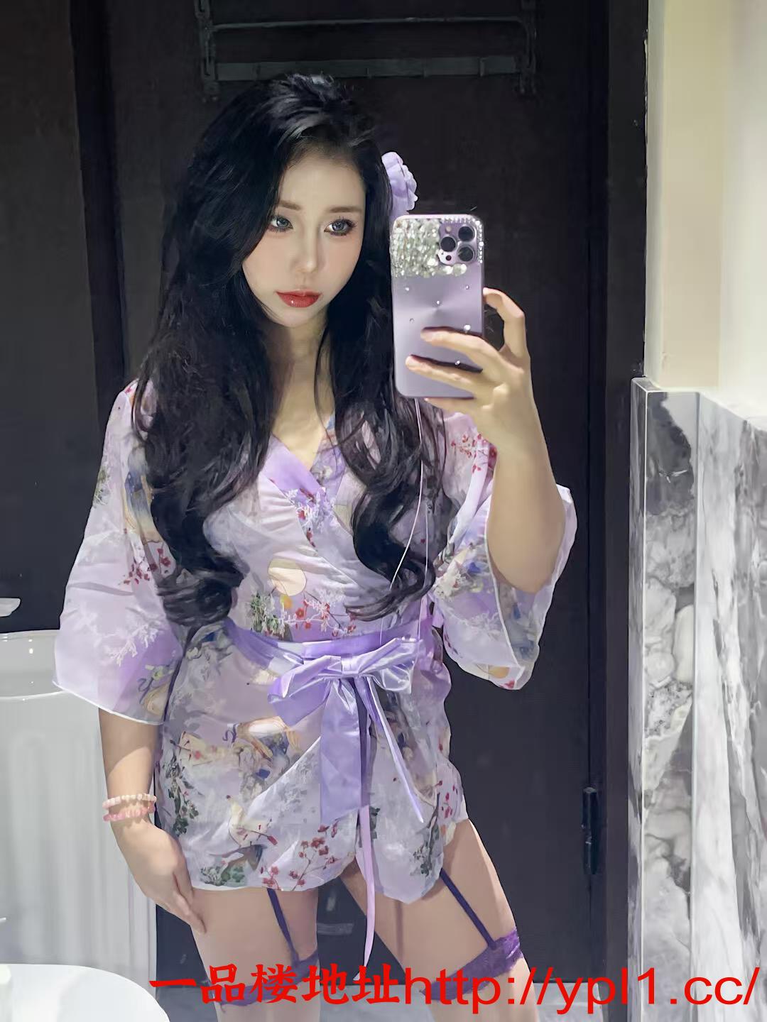 00后兼职胸大颜值高各种姿势都配合