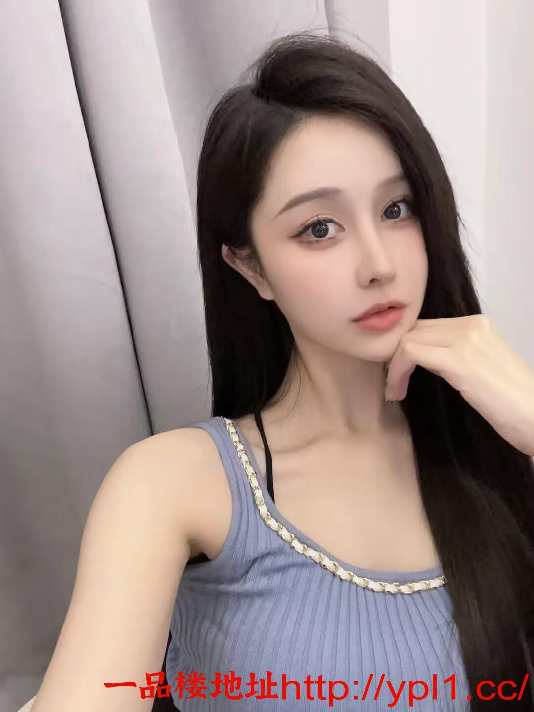 极品身材瑜伽小姐姐