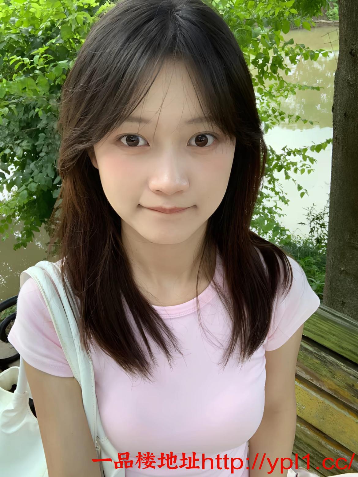 表情淫荡，传媒实习学院妹子24岁