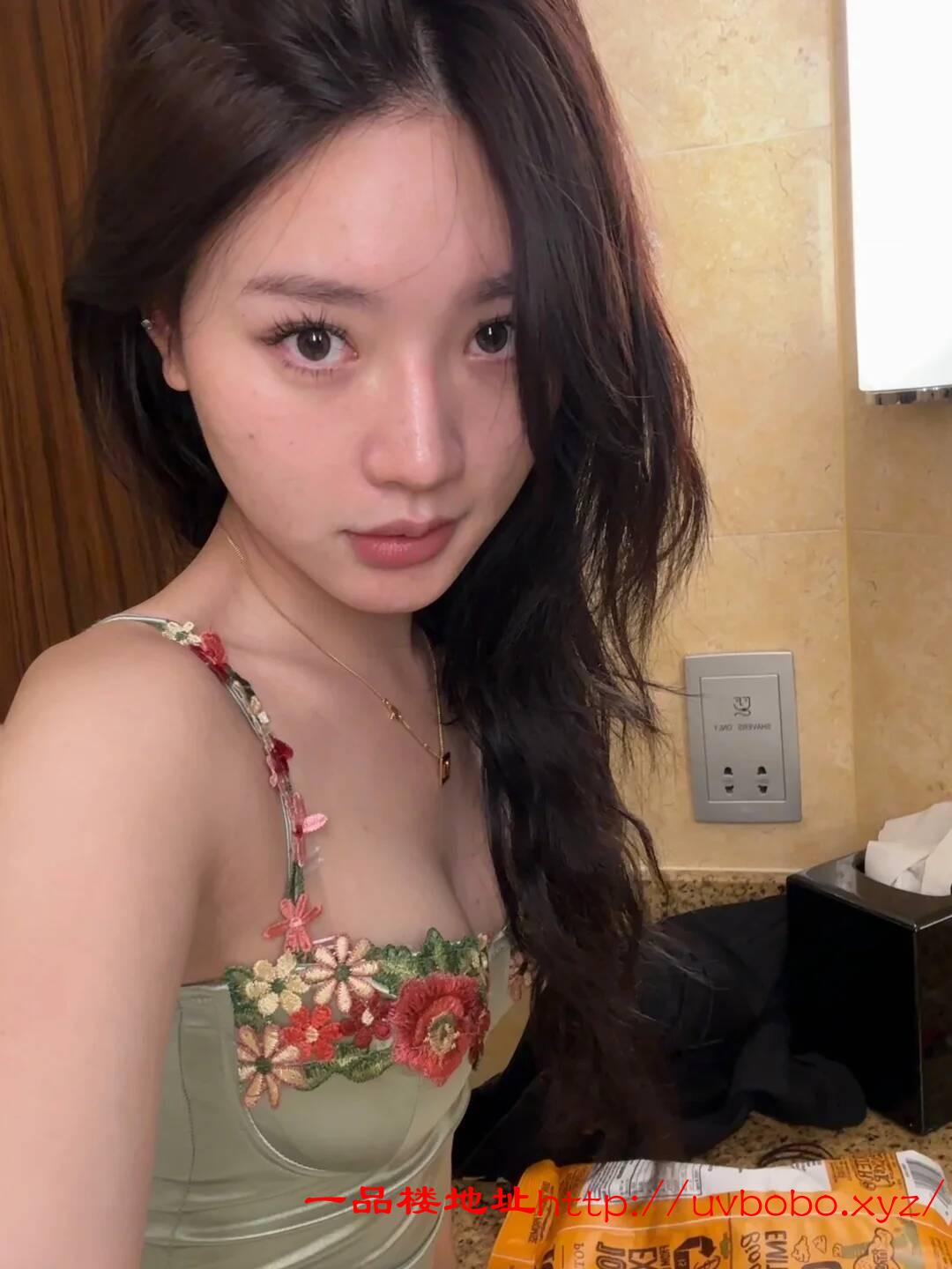 兼职妹子抽插几下就出汁