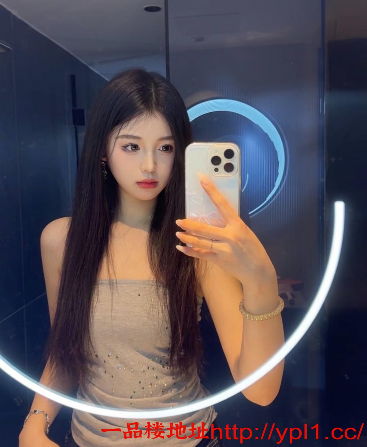 天津巨乳肥臀颜值女神口活非常专业，真是个人间尤物