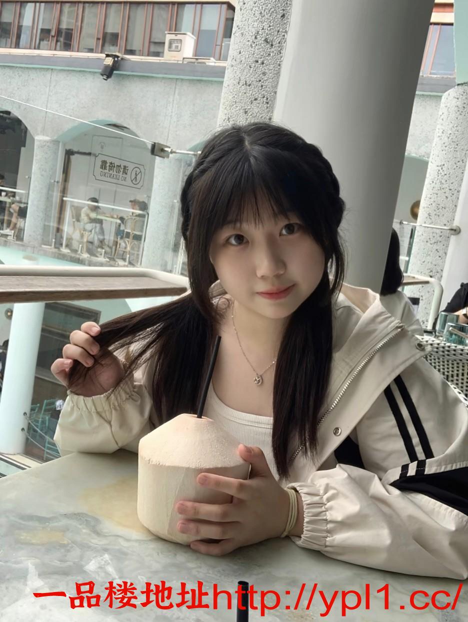 风骚少女第一次出海，