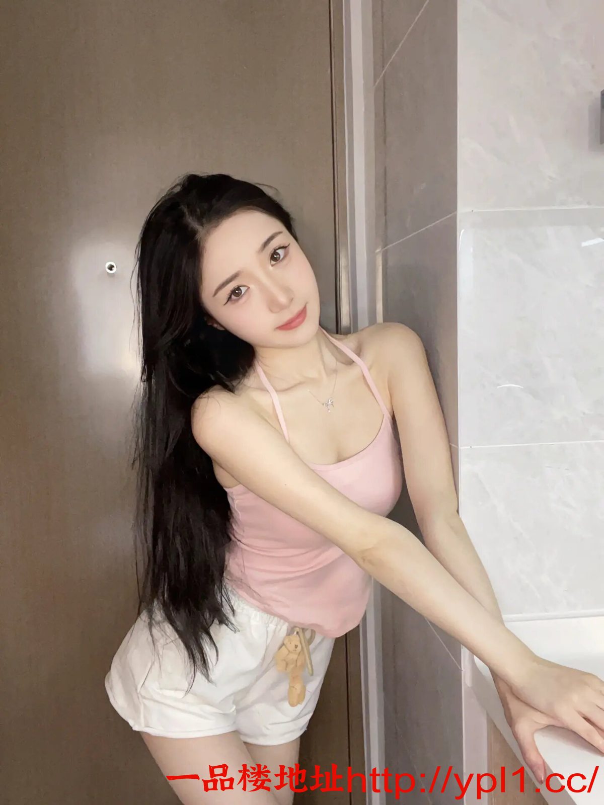 绝色美逼白虎小鲍鱼可前可后高山流水