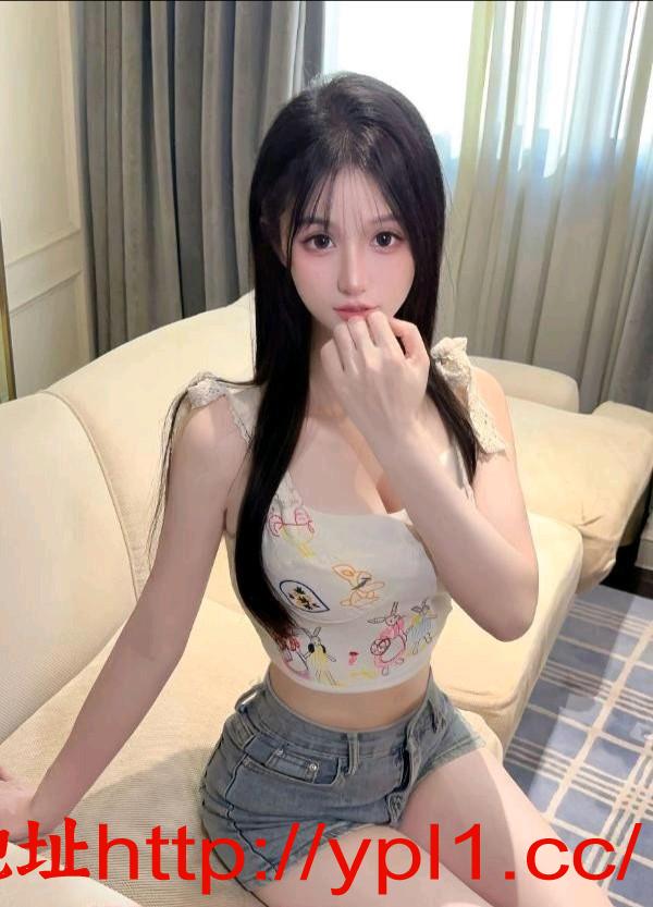 三点粉骚逼大奶牛