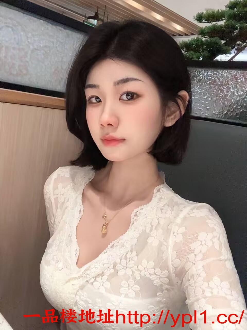 骚货妹妹身材超棒小穴很紧淫水很多