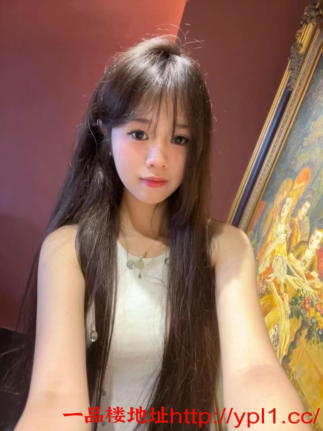 区文静女孩清纯可爱非常有感觉