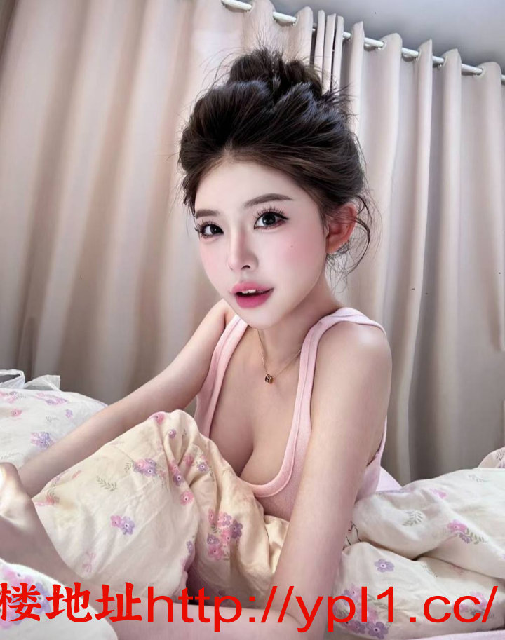 少妇刚下海兼职会调情可口爆三通