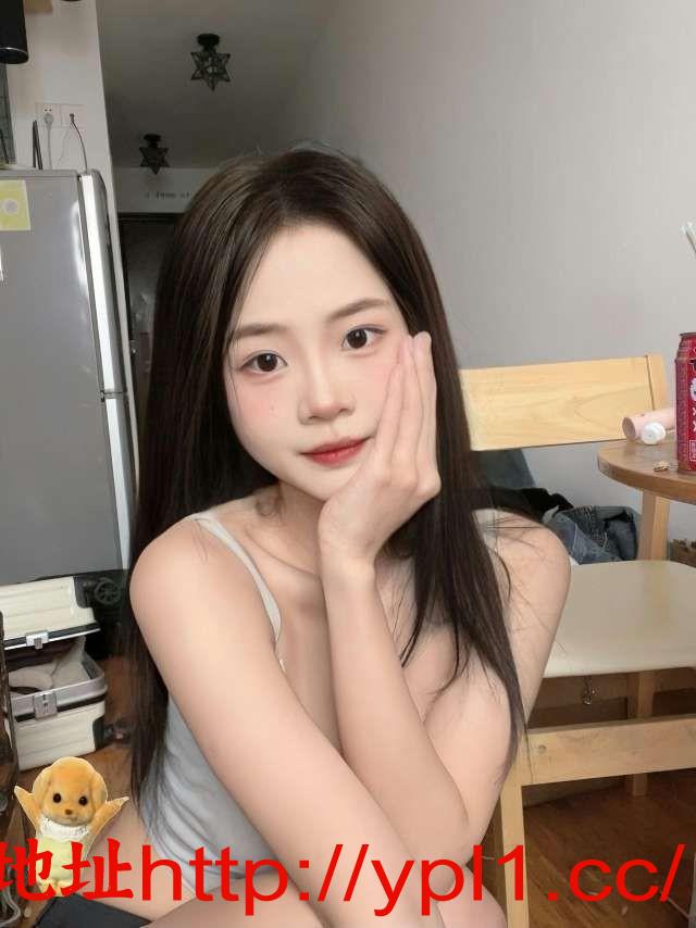 骚逼粉色小乳头白虎鲍鱼