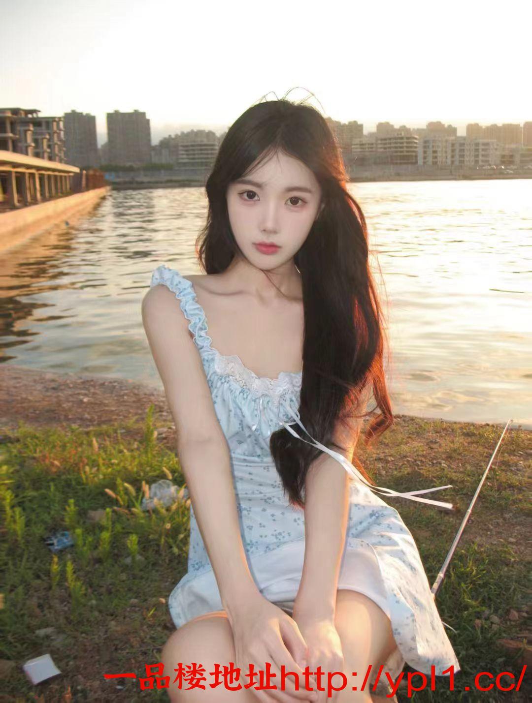 素颜女孩清纯非常有感觉