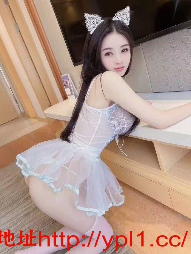 清纯粉嫩兼职小妹