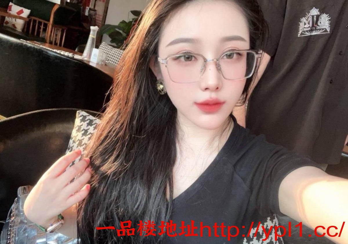 极品风骚气质美女老师