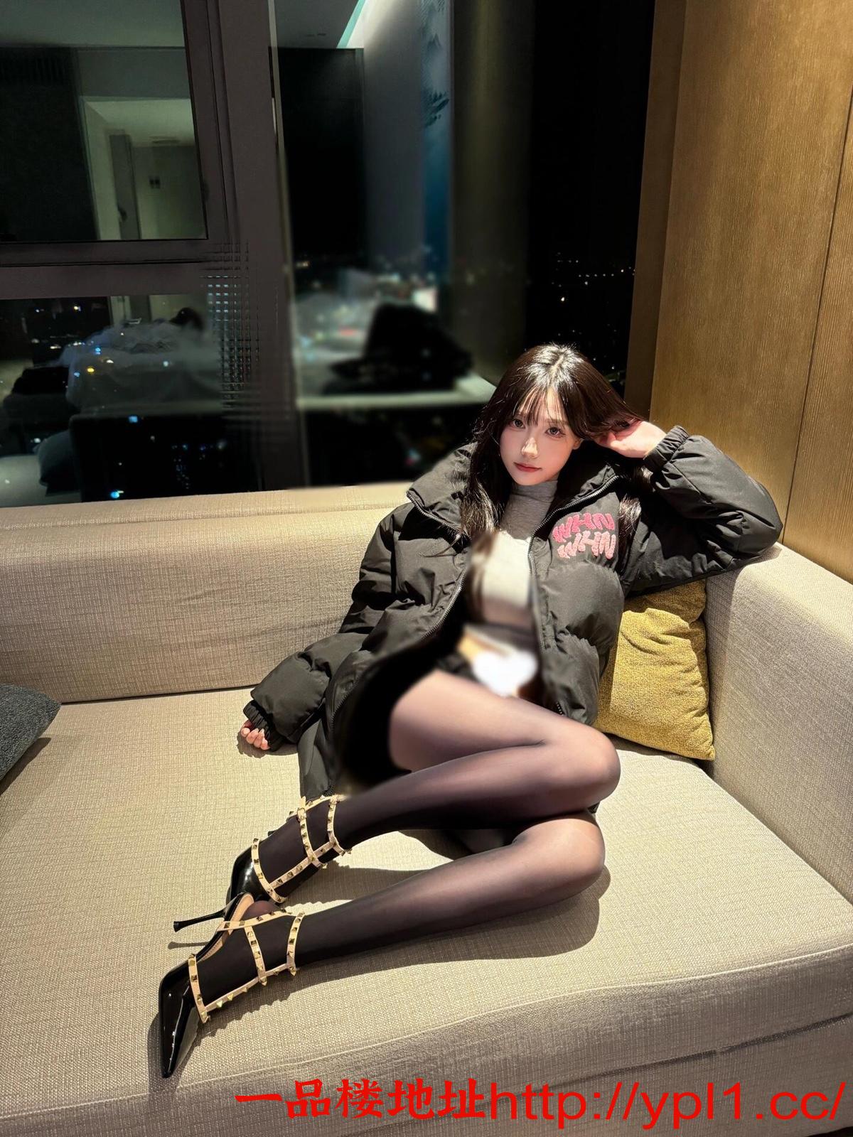 市美人淫水湿床单，清纯可爱情人系