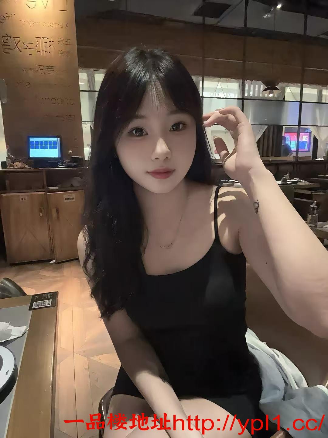 性感胸大圆挺嫩逼边操边喷水