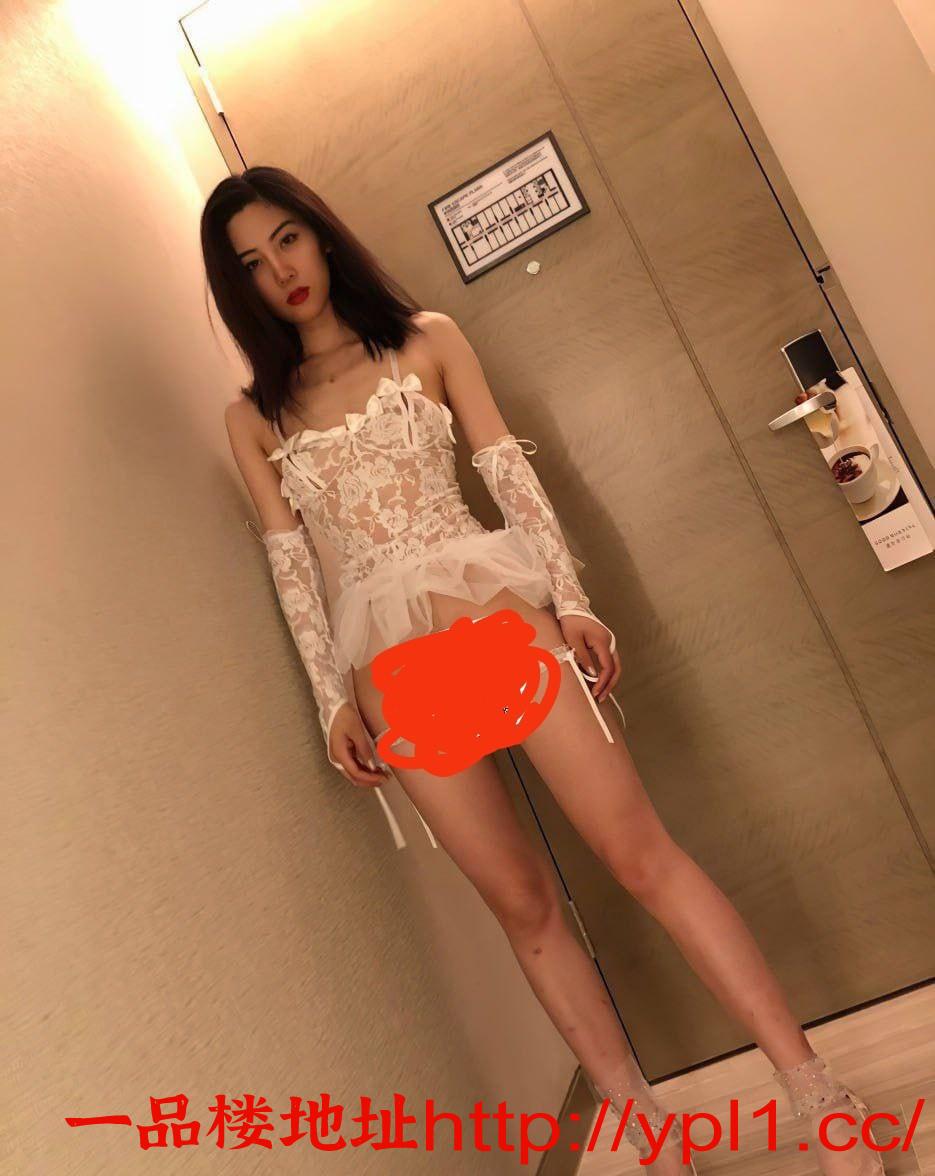 性感少妇初下海兼职带工作室600/2小时