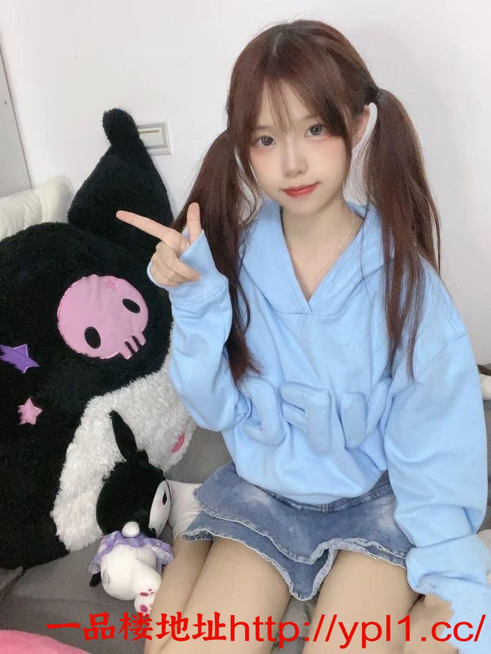 甜美可爱粉乳小妖精