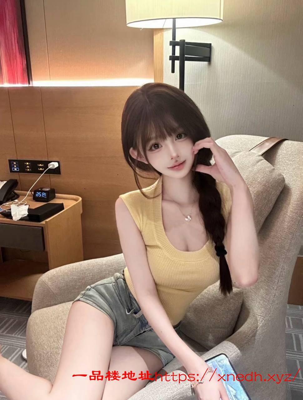 青涩洁白学生妹粉嫩小鲍鱼