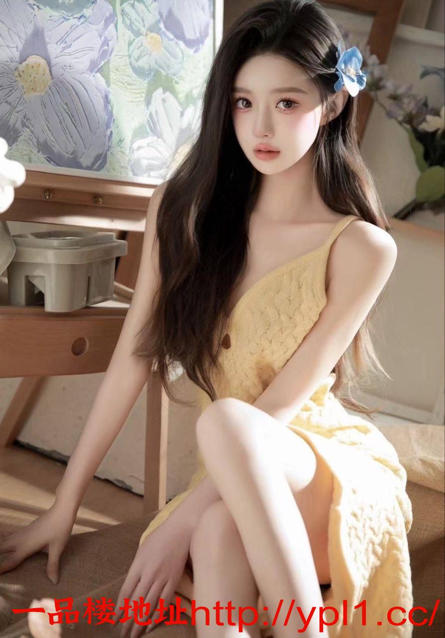 身材苗条紧逼小学妹